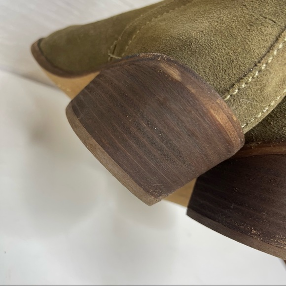 Madewell the Perrie B2070 green/moss suede ankle bootie 6 - Picture 9 of 16
